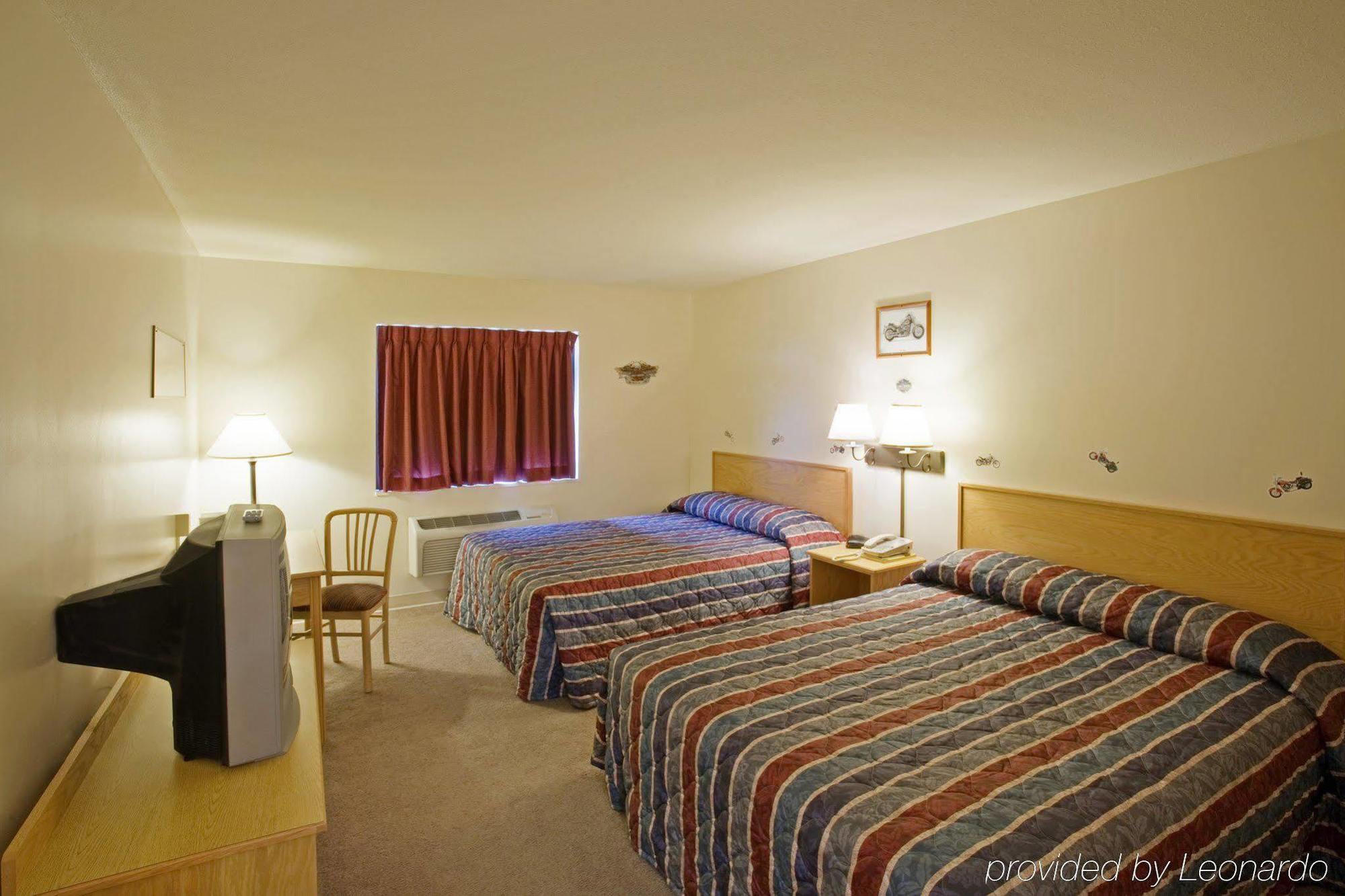 Simple Rewards Inn Shelbina Room photo